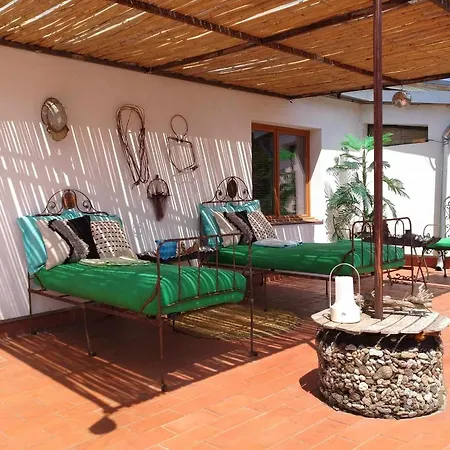 Sleep And Terrace Loft In Sant Daniel خيرونا