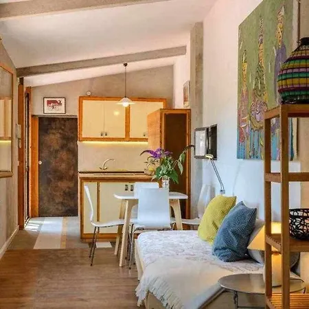 Daire Sleep And Terrace Loft In Sant Daniel *