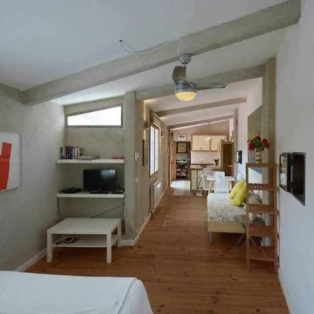 Sleep And Terrace Loft In Sant Daniel *