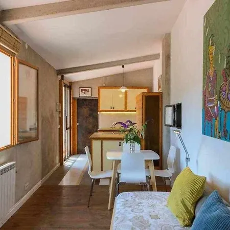 Sleep And Terrace Loft In Sant Daniel * Girona